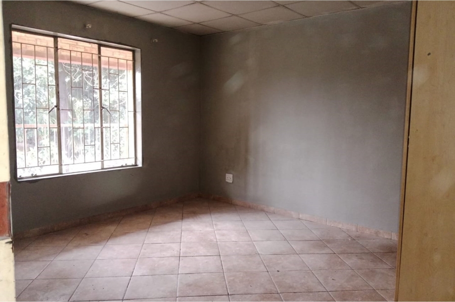 To Let 2 Bedroom Property for Rent in Oos Einde North West